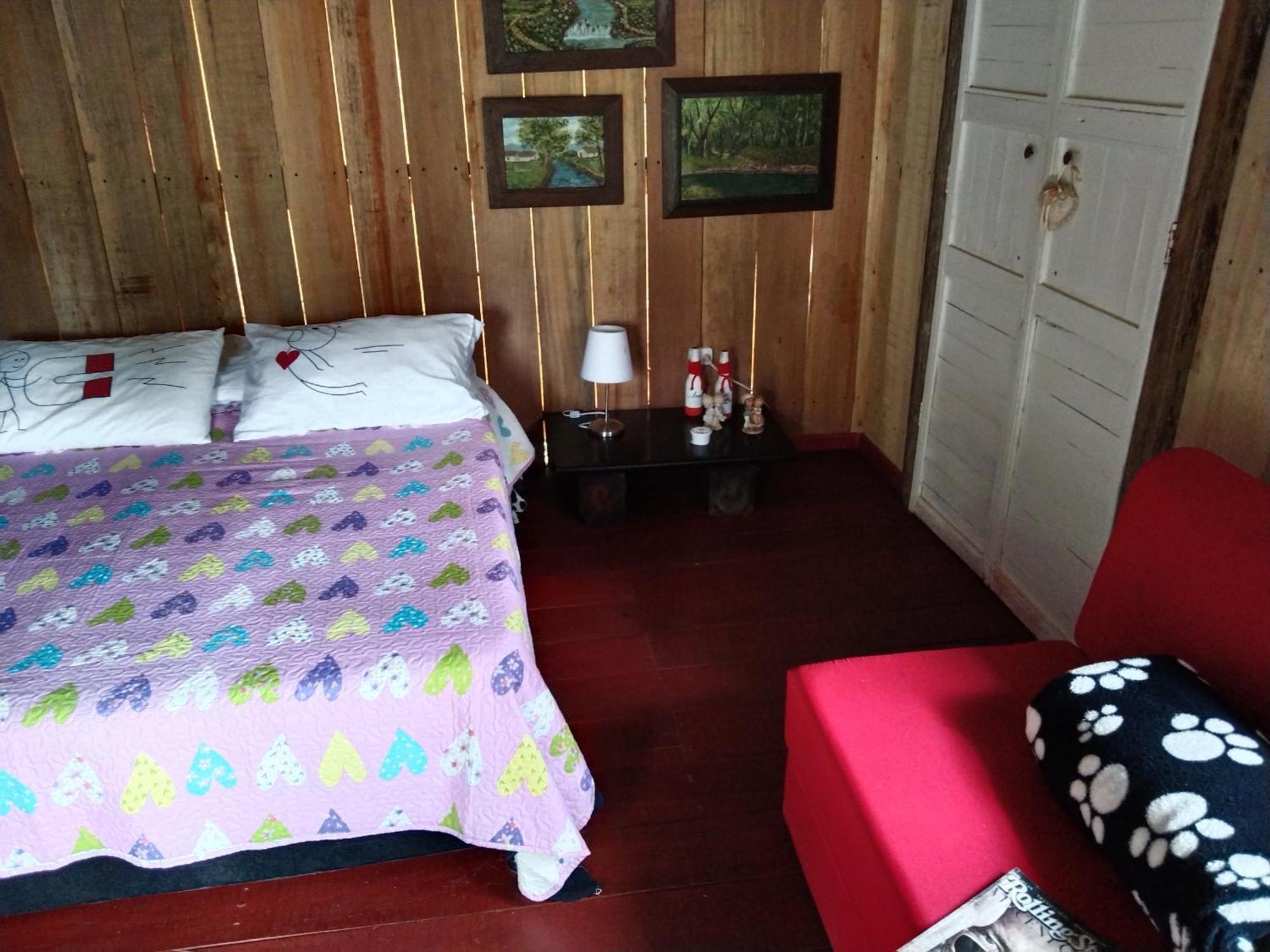 Tarragona Hostal Санта-Роса-де-Кабаль Номер фото
