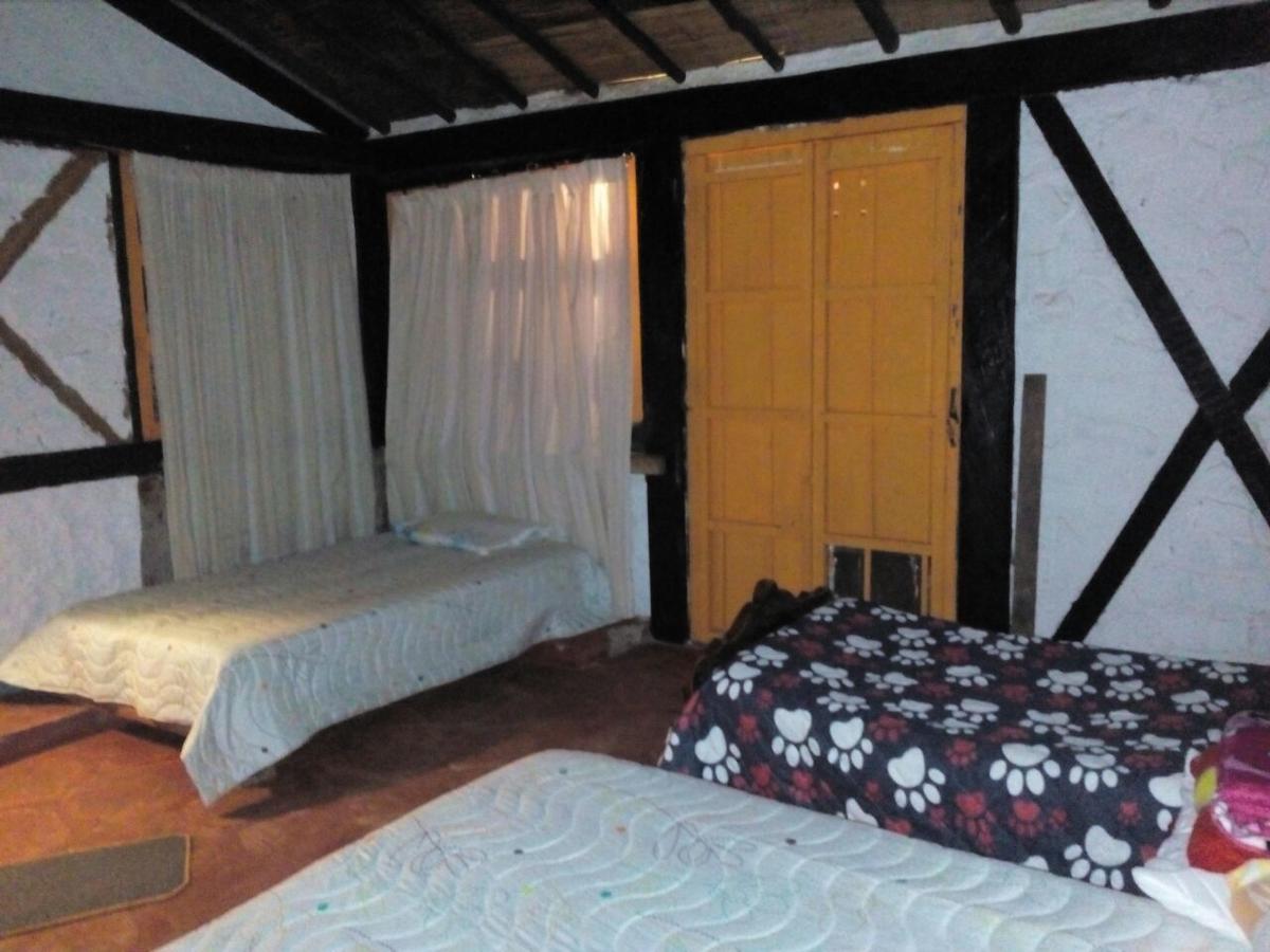 Tarragona Hostal Санта-Роса-де-Кабаль Екстер'єр фото