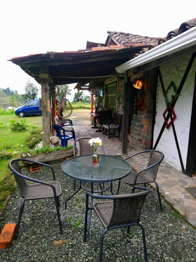 Tarragona Hostal Санта-Роса-де-Кабаль Екстер'єр фото
